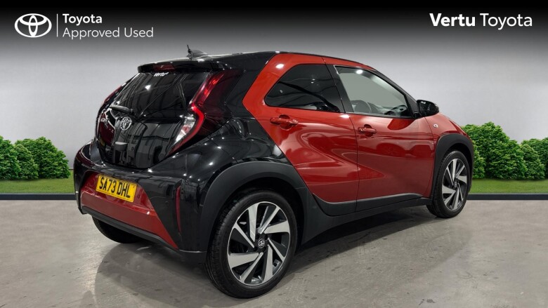 Toyota Aygo X 1.0 VVT-i Edge 5dr Petrol Hatchback